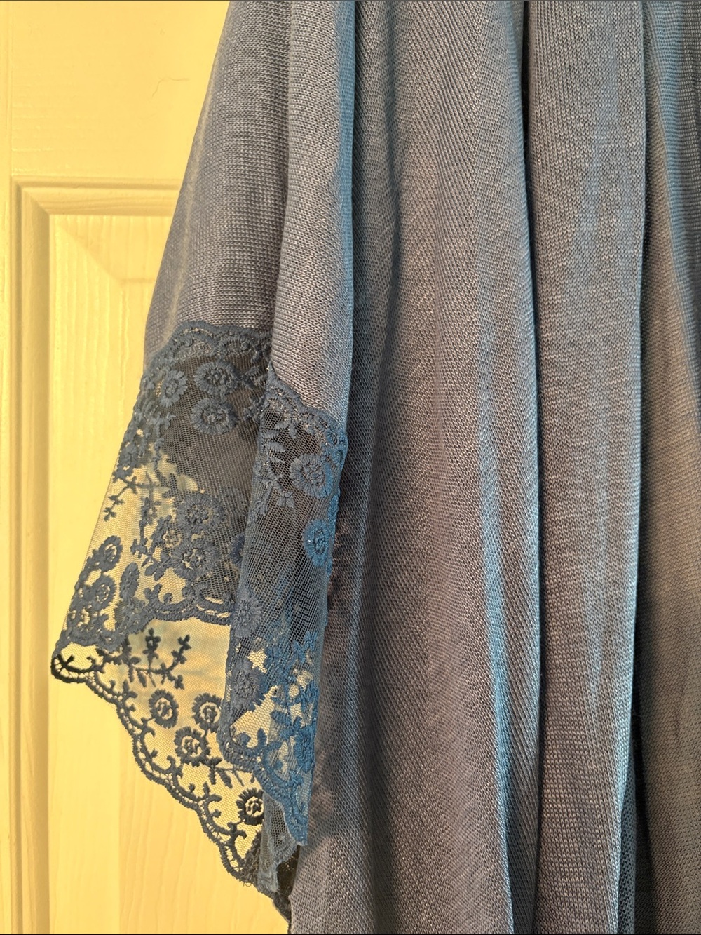 NWT Lauren Conrad Dusty Blue Lace-Trim Open Kimono, one size - Picture 3 of 5